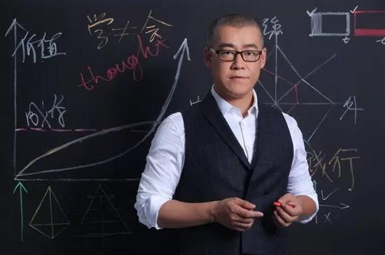 被称为币圈教父的李笑来发布的ICO项目PressOne，没有白皮书，仅在官网有几百字的介绍，却要融资2亿美元